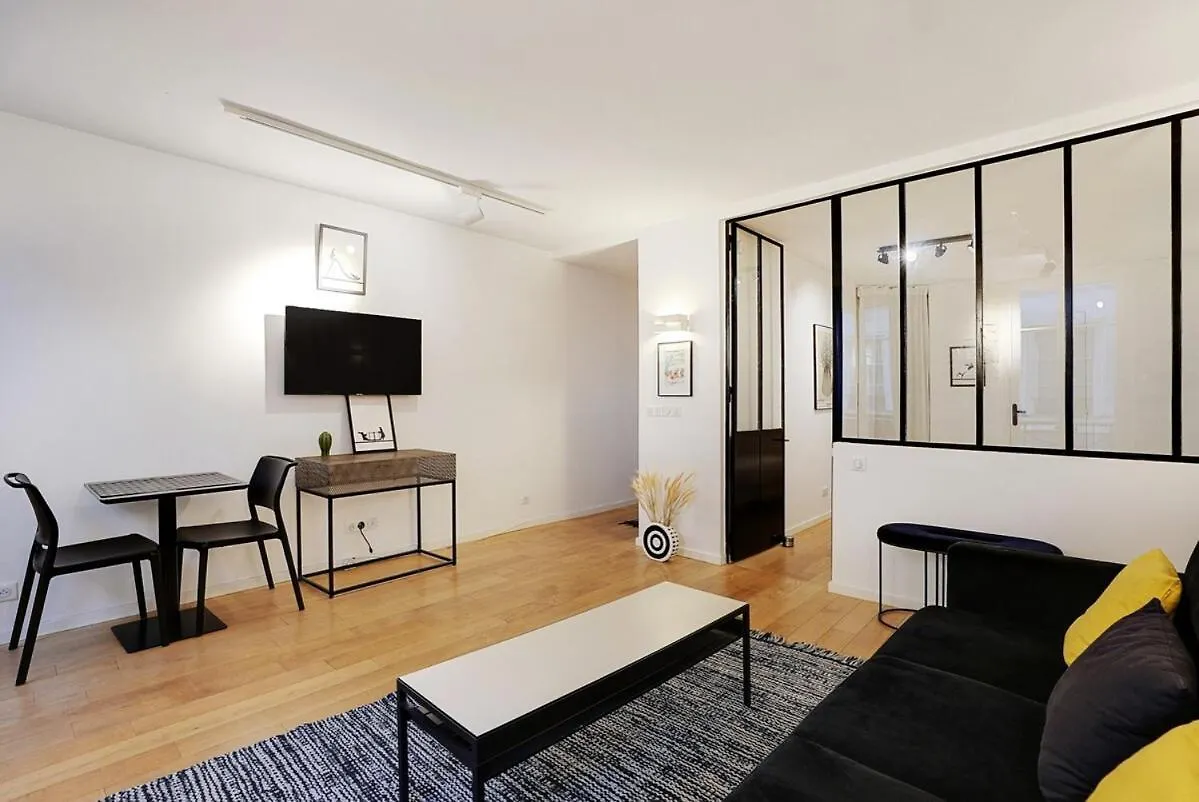 Le Marais - New Apartment Haut De Gamme Paryż